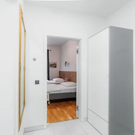 Jasminn Apartments-3