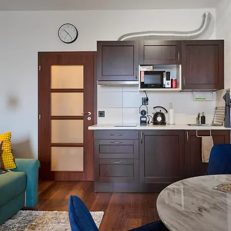 High-Sky O2 Arena Apartment With Garage Parking And Ac-3
