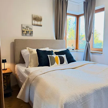 Familyvilla, New 4 Luxury Big Apartments, Parking-3