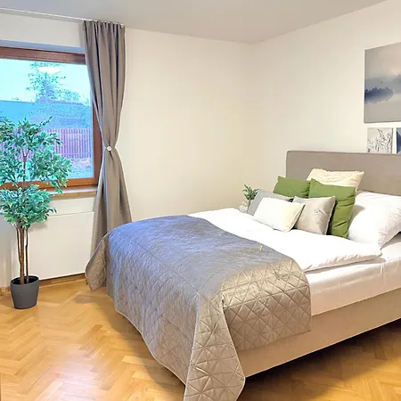 Familyvilla, New 4 Luxury Big Apartments, Parking-2