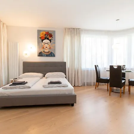 Stay Inn Apartments Krakovska-3