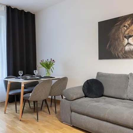 Stay Inn Apartments Krakovska-2