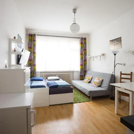 Nice Apartment By The Center-3