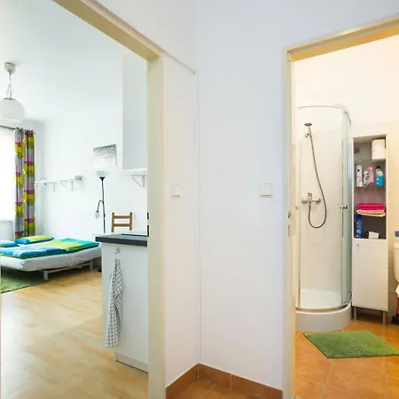 Nice Apartment By The Center-3