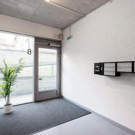 Spacious Family Apartments With Balcony I Metro I Karlin-2
