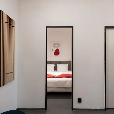 Spacious Family Apartments With Balcony I Metro I Karlin-3