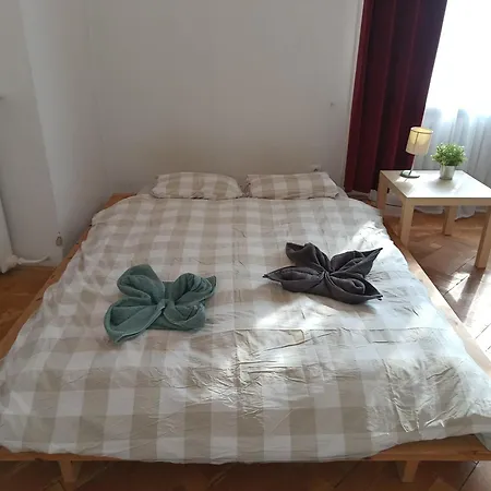 Rooms In Prague-Big+Comfy-3