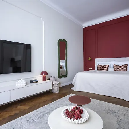 Elegant Paris Ave Apartment With A Terrace-2