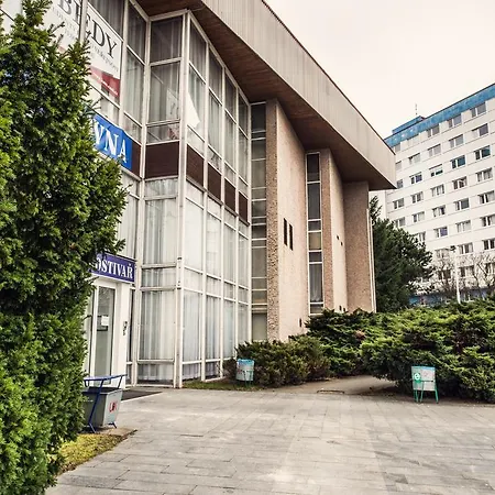 Kolej Hostivar-3