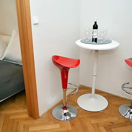 Classic 2Bdr Suite By Ruterra-3