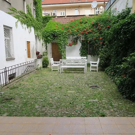 Apartments Near Lesser Town-2