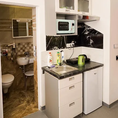 Metro Apartment Prague By Main Train And Bus Station-3