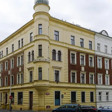 Metro Apartment Prague By Main Train And Bus Station-2