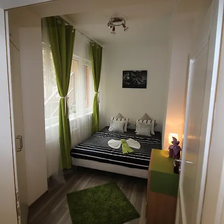 Smart City Prague Apartment-3