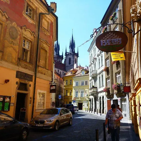Hostel Prague Tyn-2