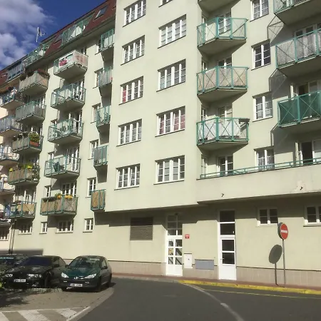 Sunny Two-Story Apartment Kyje-2
