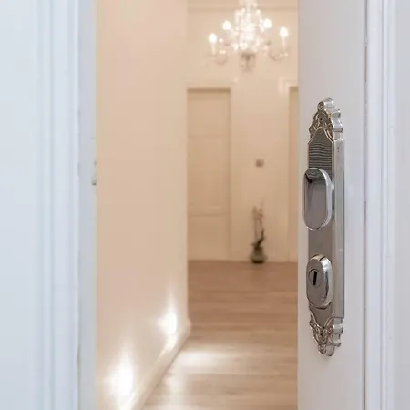 Wenceslas Square / Main Station - New Studio*****-2