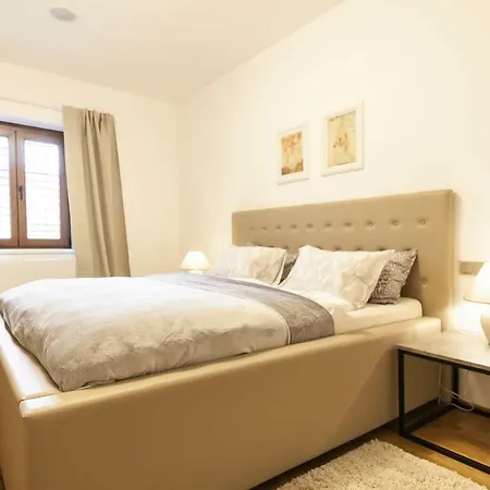 Prague Expat House-2