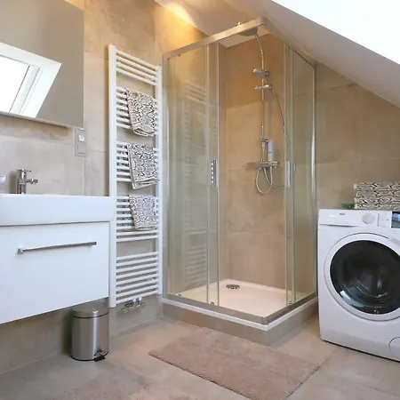 Prague Expat House-3