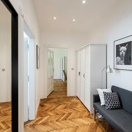 Apartment Slavikova 11-3