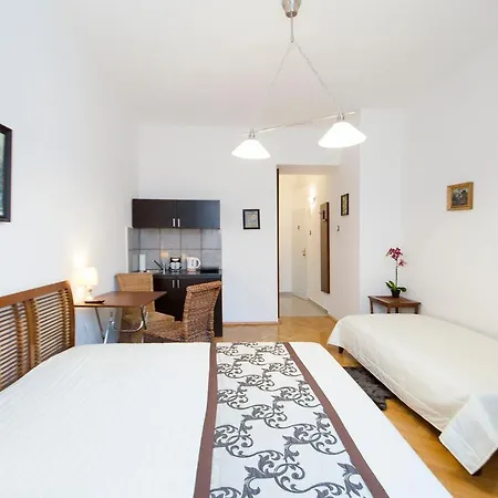 Modern Apartment Skolska 20-2