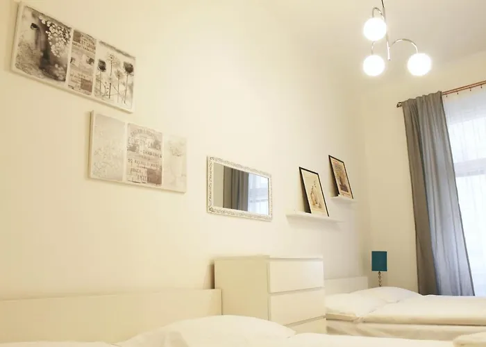 Modern Apartment Ve Smeckach 28 Прага, Чехія