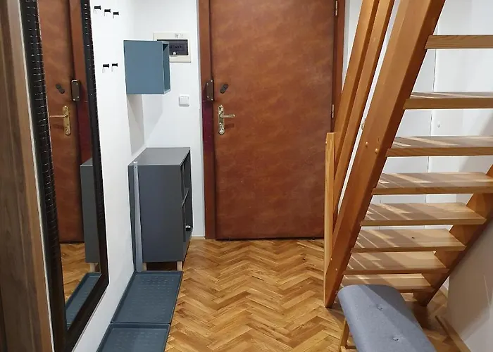 Prague Castle View Apartment, República Checa