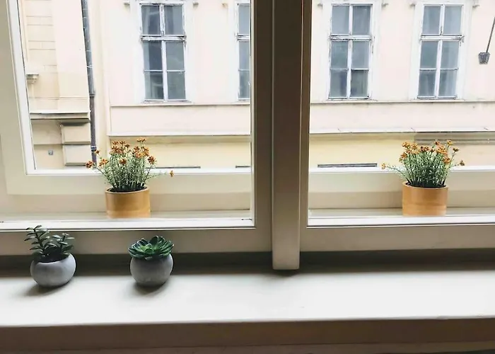 Golden Sunny Apartment, Centre, For 4 People