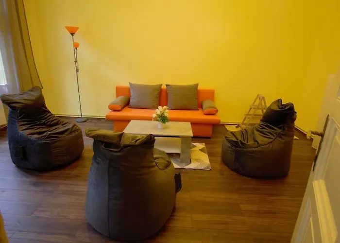 Comfort 2Bedrooms Quite Place!-Vinohrady Praga, Repubblica Ceca