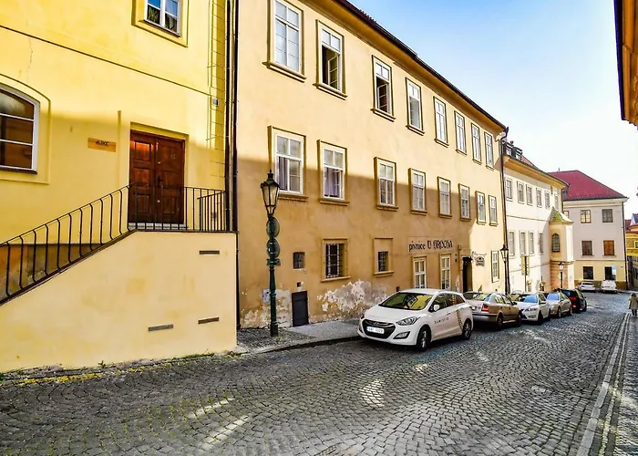 Lovely Little Cosy Apt In Prague