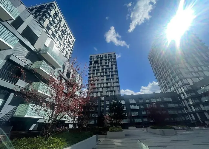The Ivory Tower Residence With Free Parking Прага, Чехія