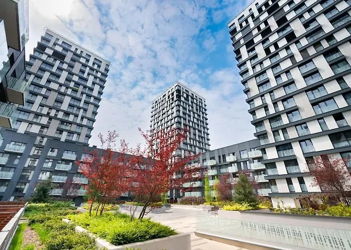 The Ivory Tower Residence With Free Parking