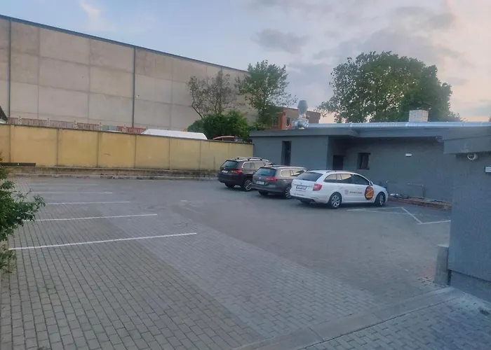 Sun-House Pension - Parkingfree Limited Spaces-