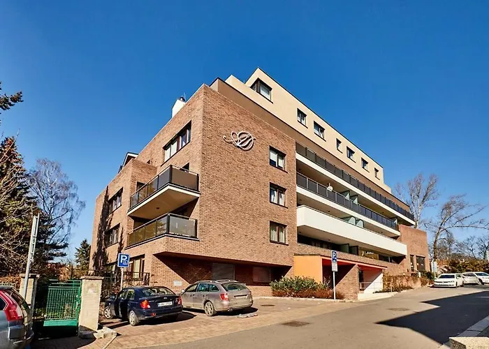 Luxury In ue And Free Parking