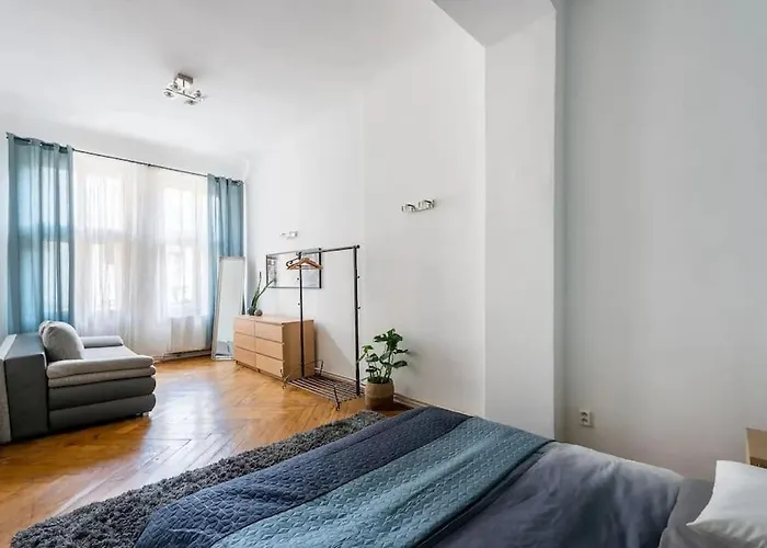 Spacious Apartment With Balcony At Wenceslas Sq Praga, República Checa