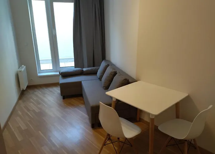 Brand New Two Room Apartment #34 With Free Secure Parking In The Center Praha, Česká republika