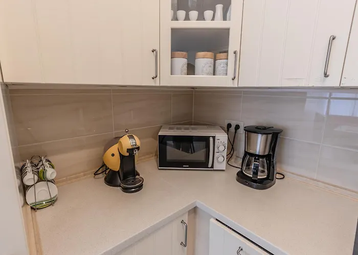 Spacious Terrace Apartment With Free Private Parking Praga, Czechy