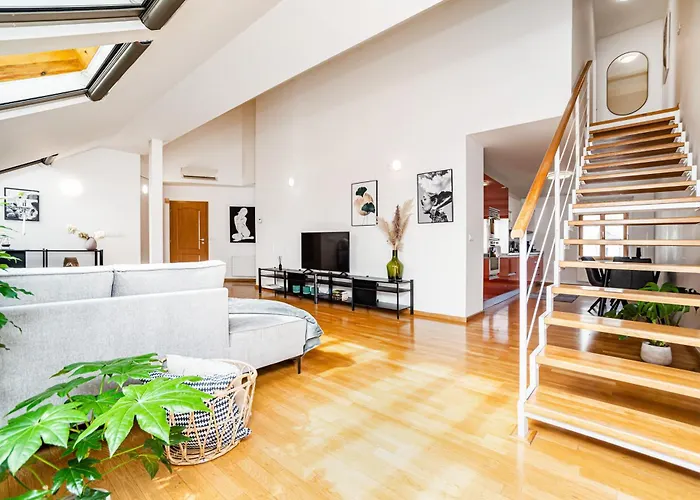 Lavish And Chic Duplex