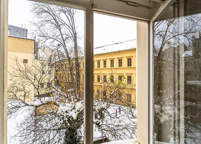 Modern 2Br 5 Min Walk To Wenceslas Square