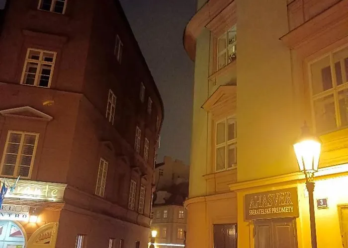 Lovely Room And Free Parking