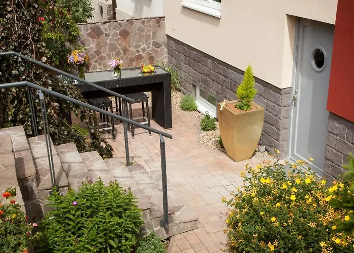 Apartmán 2+kk, 50 m2 v klidné lokalitě. 10 min od centra Prahy.