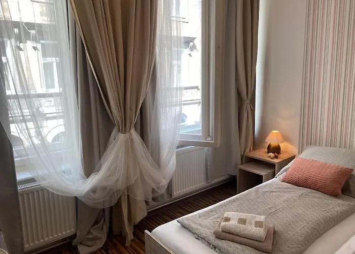 Prague Old Town Apartment Benediktska 6, Чехія