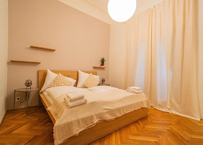 3Bdr Main Square Spacious Designed Apartment Prag, Tschechische Republik