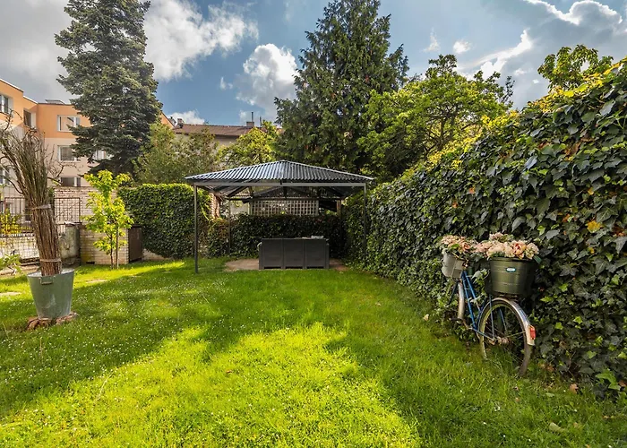 Apt With Sunny Garden Prague By Michal&Friends