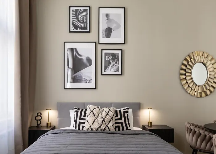 Turnkey I Republic Square Apartments Prag, Tschechische Republik