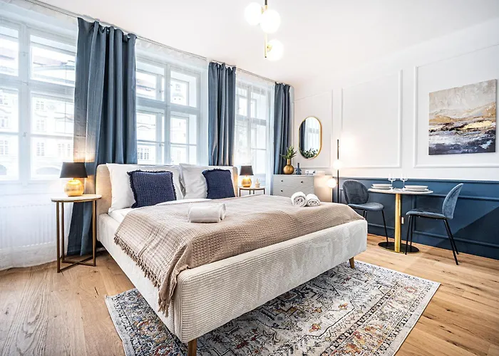 Exquisite 2 Bedroom Apartment At Lesser Town By Easybnb Premium