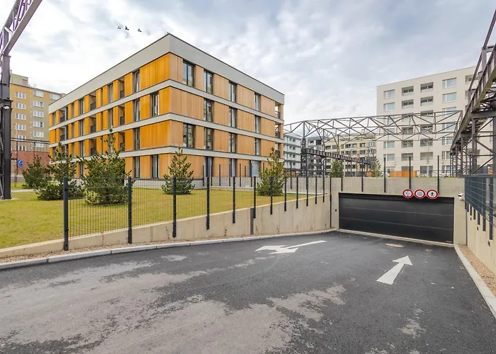 Design Apartment - Balcony, Free Parking, Yoga, 10 Mins To Center, By Gravity Praga, Czechy