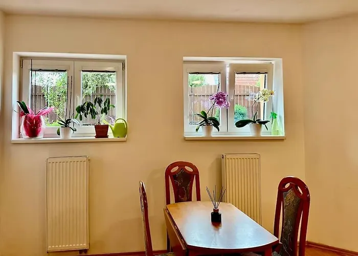 Family-Friendly Prague 5 Stay, Czechy