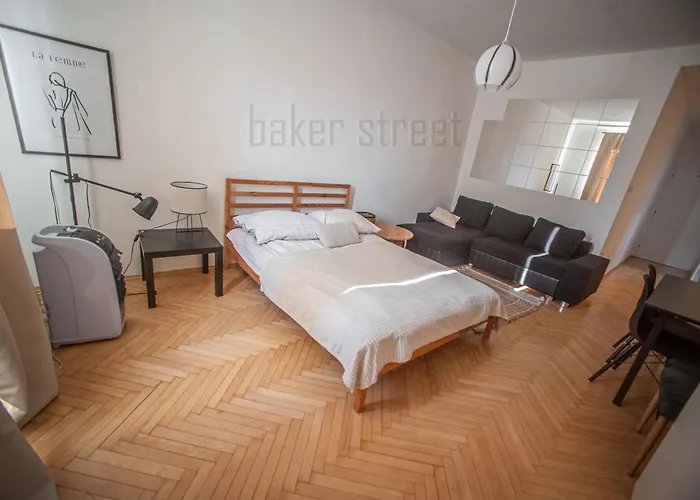 One Bedroom Close To Castle