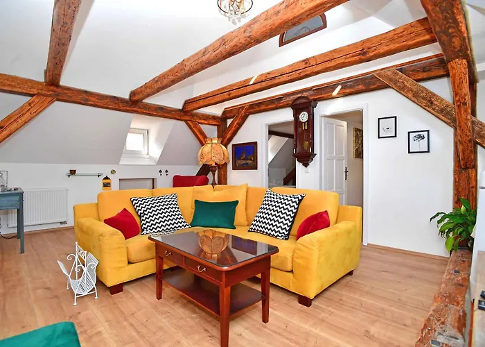 Romantic Apartment Under The Prague Castle